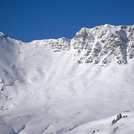 La Pala Avec Horská chata Val dʼIlliez